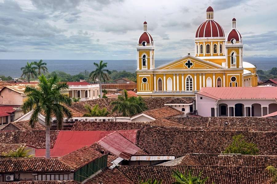 Vedere a orașului Granada din Nicaragua #1 jigsaw puzzle online