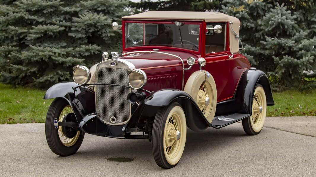 Auto Ford Model A Cabriolet Jaar 1930 legpuzzel online
