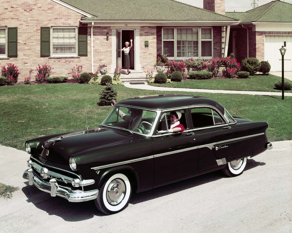 1954 Ford Crestline Fordor Limousine Puzzlespiel online