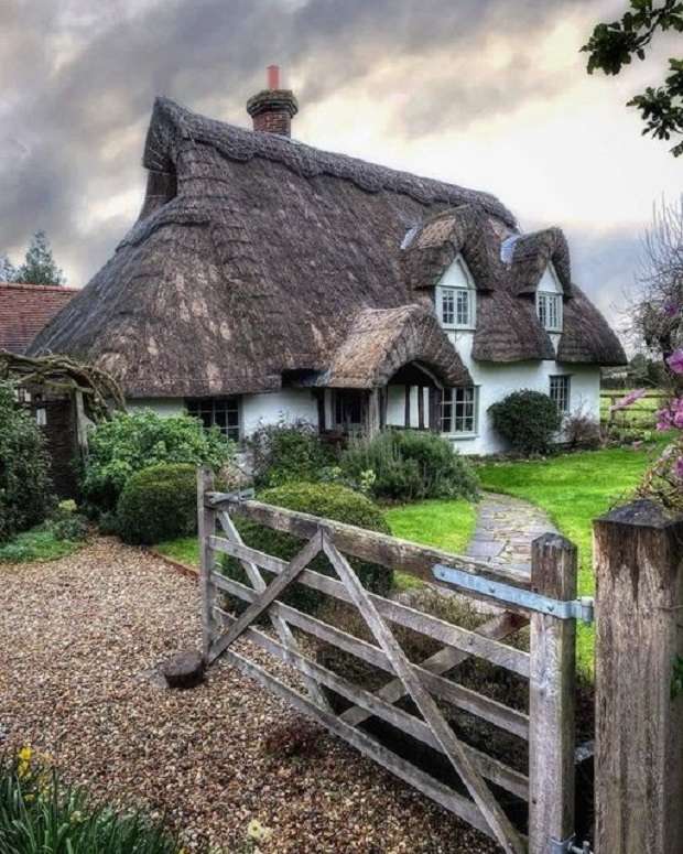 country cottage online puzzle