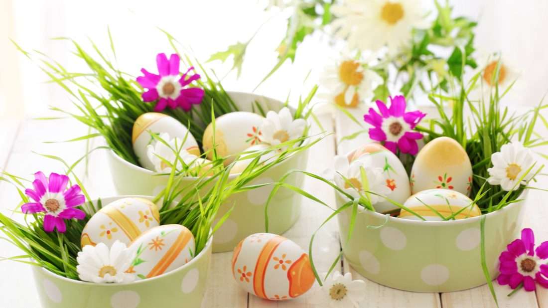Easter decoration jigsaw puzzle online