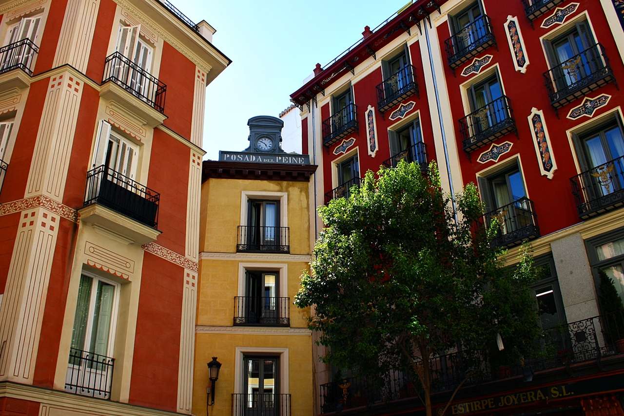 Улицы Постас и Маркес Виудо де Понтехос, Мадрид пазл онлайн