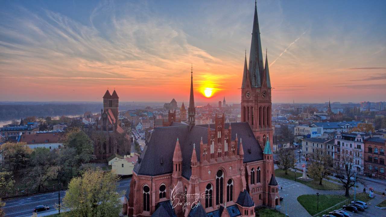 Toruń este un oraș puzzle online