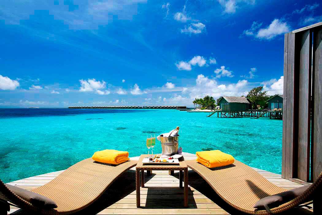 Вид на море с террасы - Мальдивы онлайн-пазл