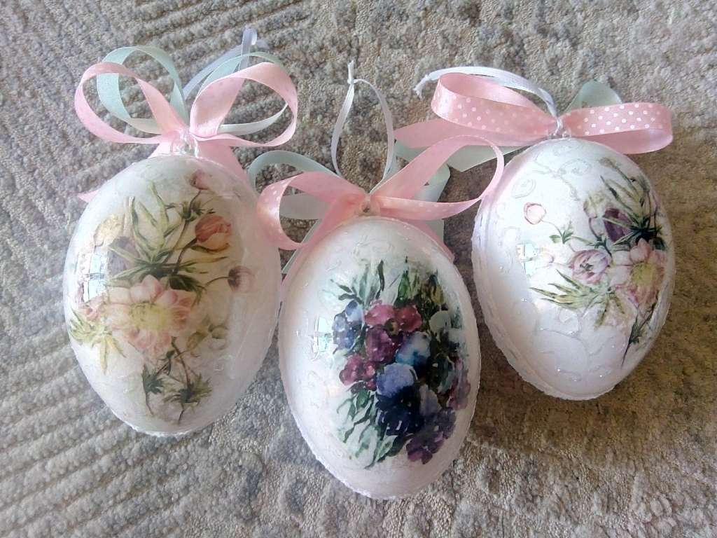 Kézzel készített húsvéti tojás kirakós online
