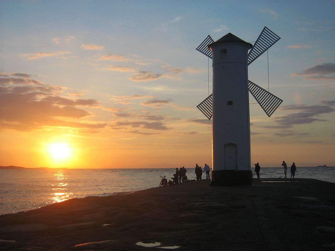 Windmill lighthouse jigsaw puzzle online