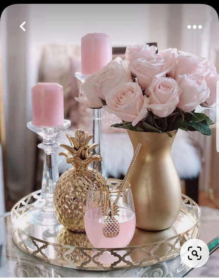 Розовая золотая красавица онлайн-пазл