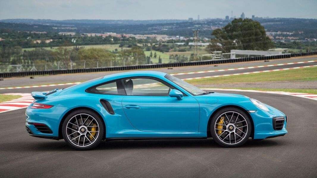 Auto Porsche 911 GTS Jaar 2017 legpuzzel online