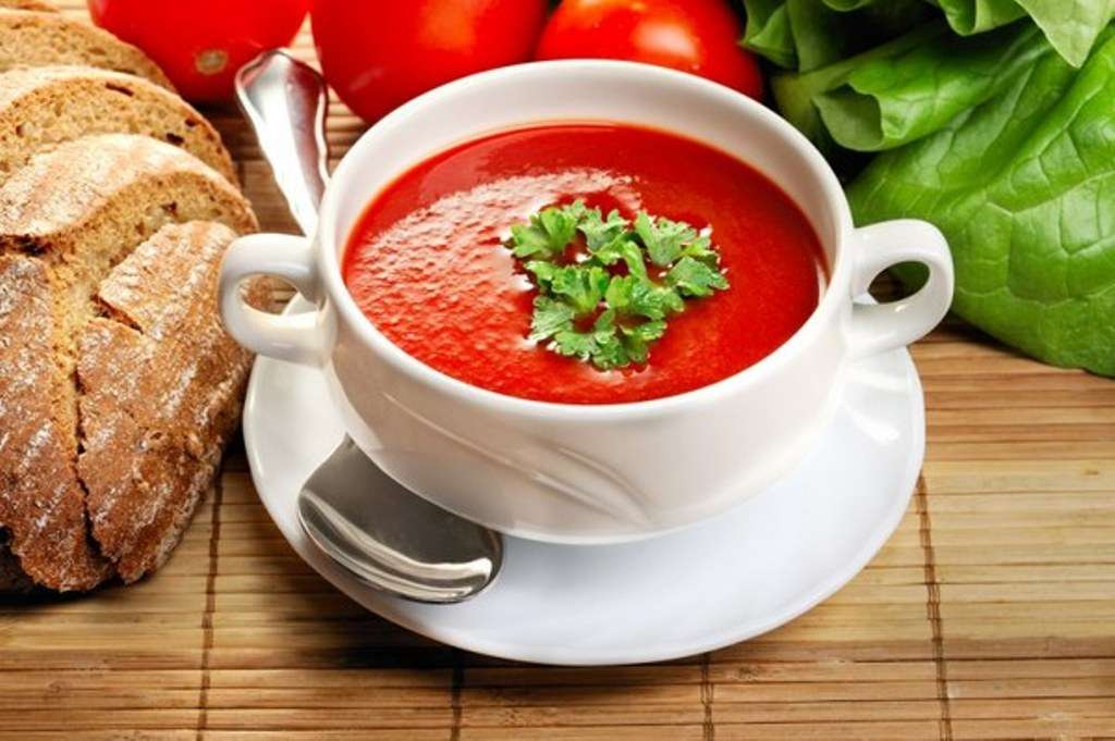 Suppe - Tomatencreme in einer Brühe Puzzlespiel online