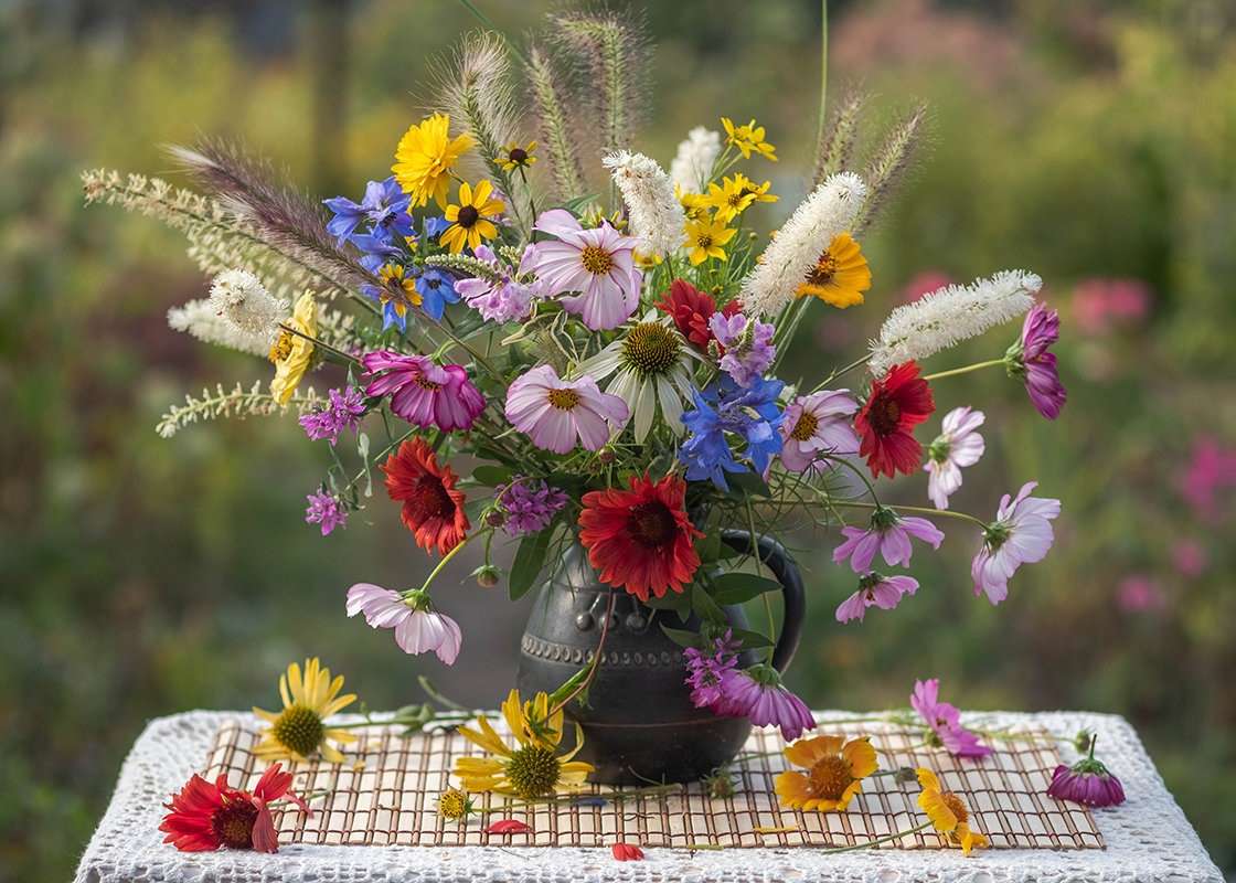 ваза з польовими квітами пазл онлайн