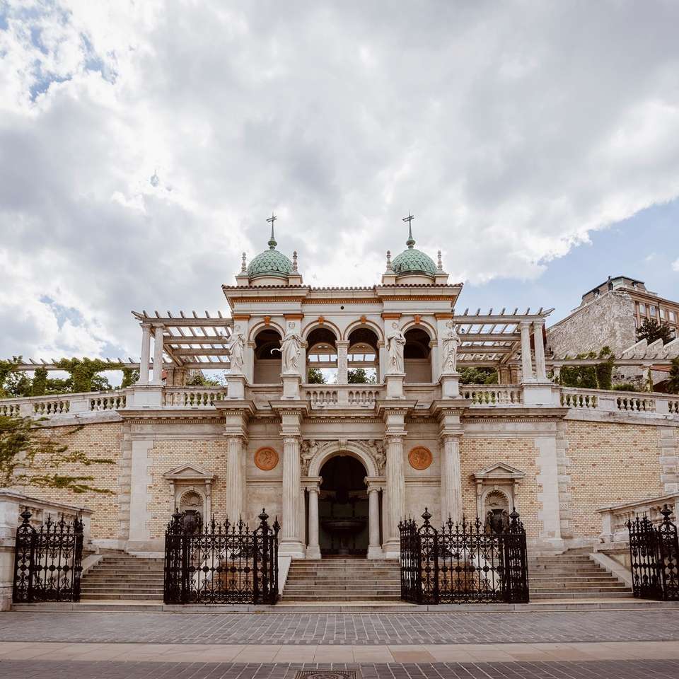 Bazar del Jardín del Castillo de Budapest rompecabezas en línea