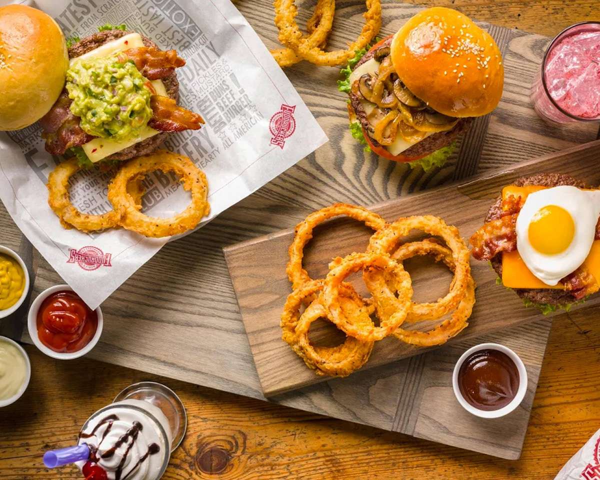 Burgers & Onion Rings jigsaw puzzle online