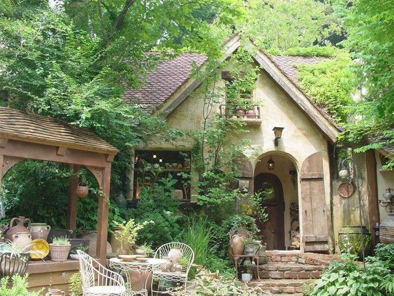Малка къща в провинцията онлайн пъзел