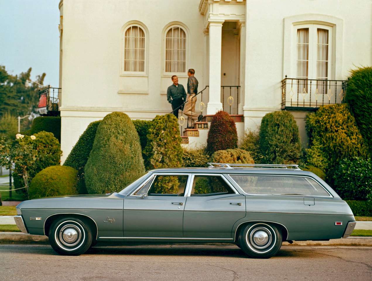 Універсал Chevrolet Impala 1968 року випуску пазл онлайн