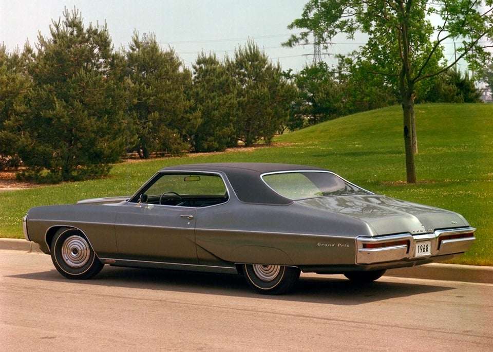 Гран При на Pontiac от 1968 г онлайн пъзел