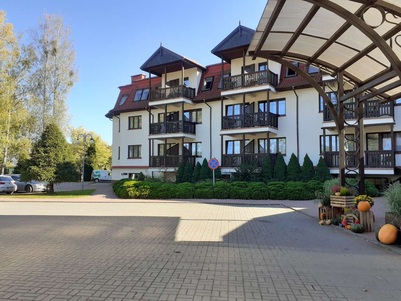 Hotel aan het meer in Mazurië legpuzzel online