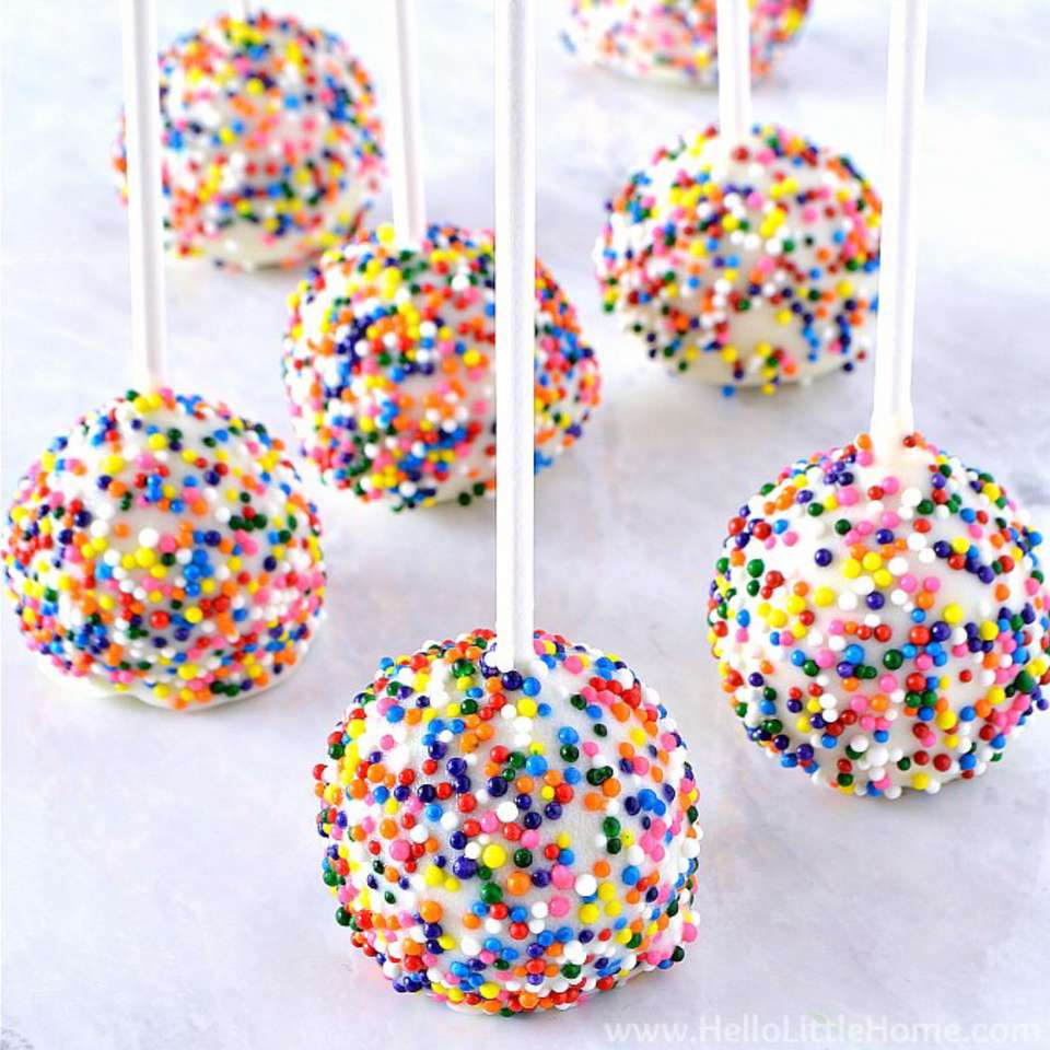 Birthday Cake Pops with Sprinkles❤️❤️❤️ jigsaw puzzle online