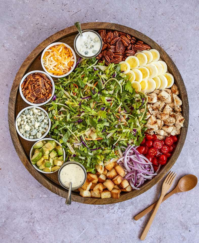Cobb Salad Board Pussel online