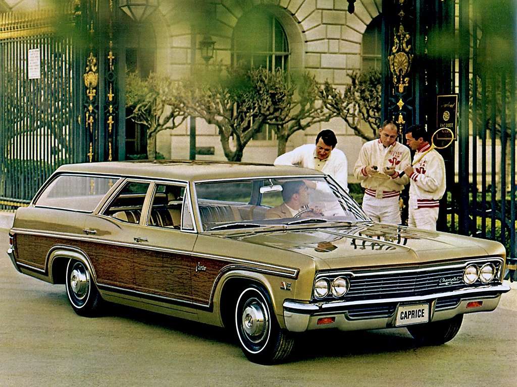 1966 Chevrolet Caprice wagon quebra-cabeças online