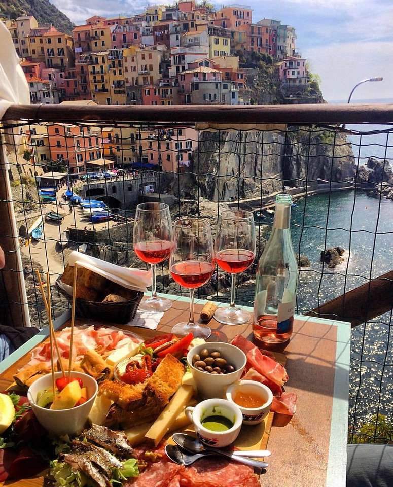 Италия. Изглед от терасата в залива онлайн пъзел