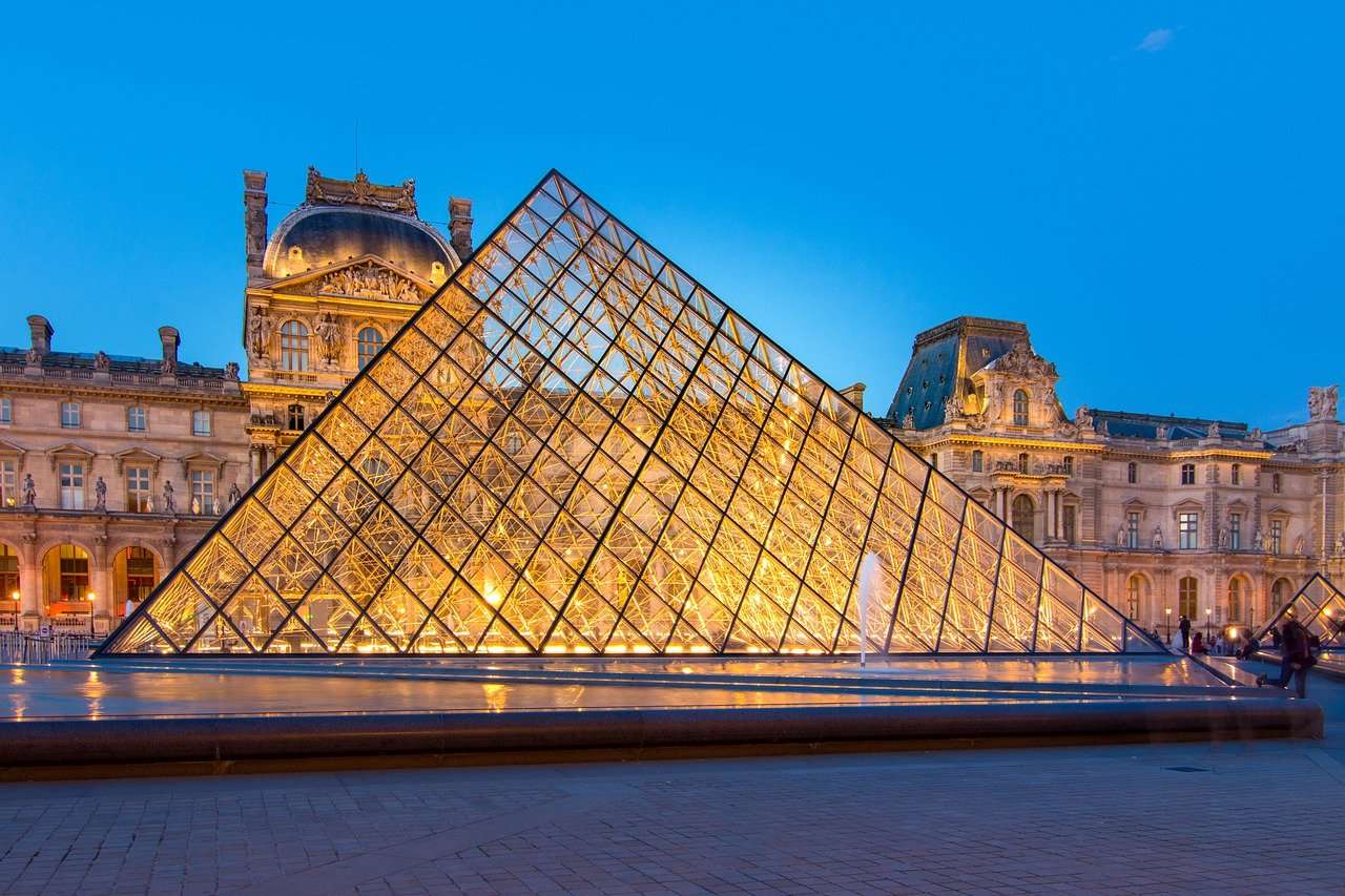Muzeum Louvre online puzzle