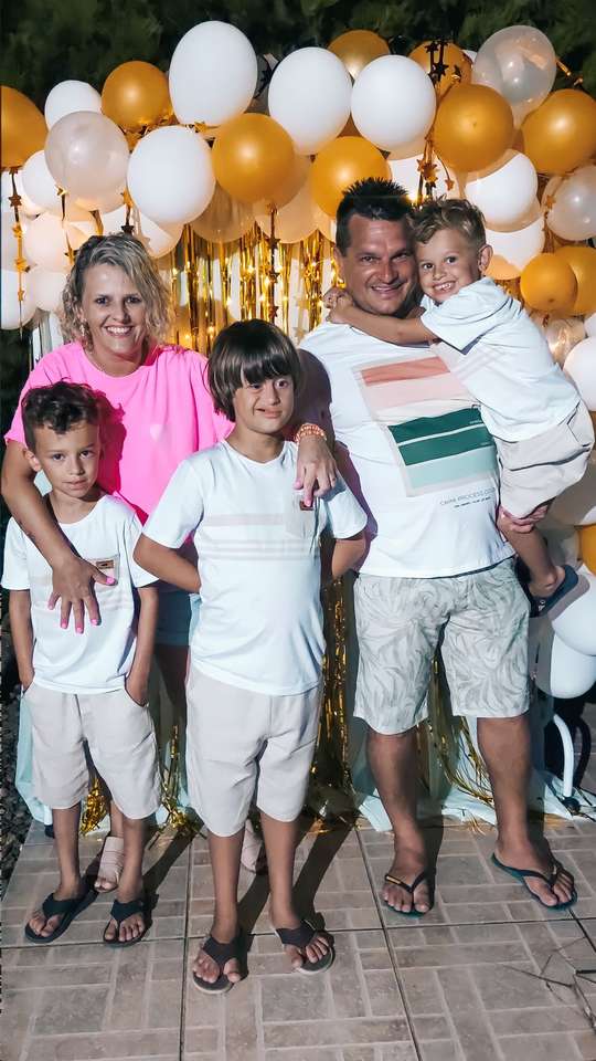 Felipe családja kirakós online