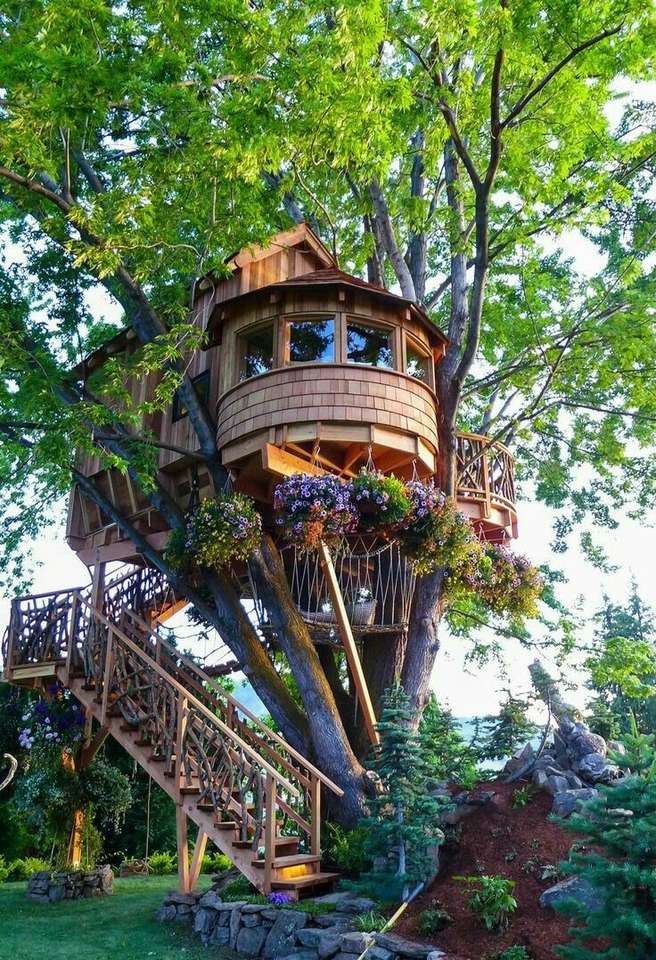 Tree House jigsaw puzzle online