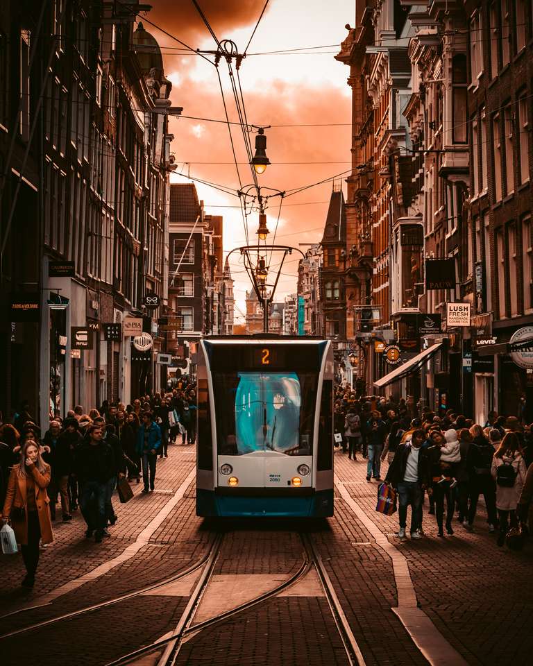Залез в Амстердам онлайн пъзел