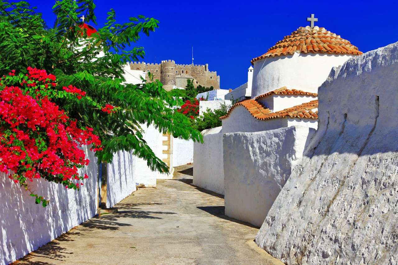ilha grega de Patmos puzzle online
