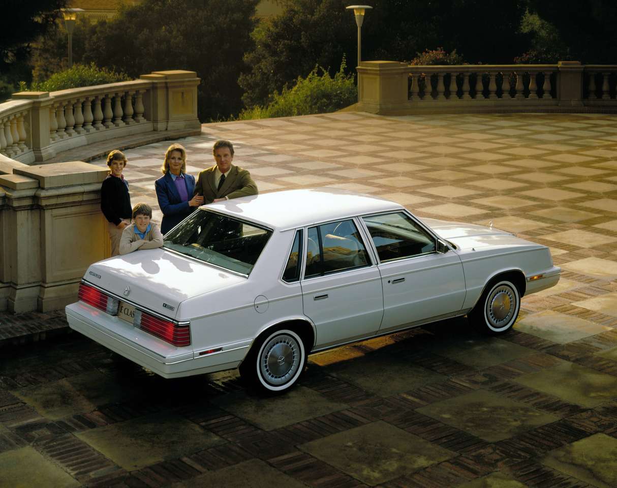 1984 Chrysler E Class онлайн пъзел
