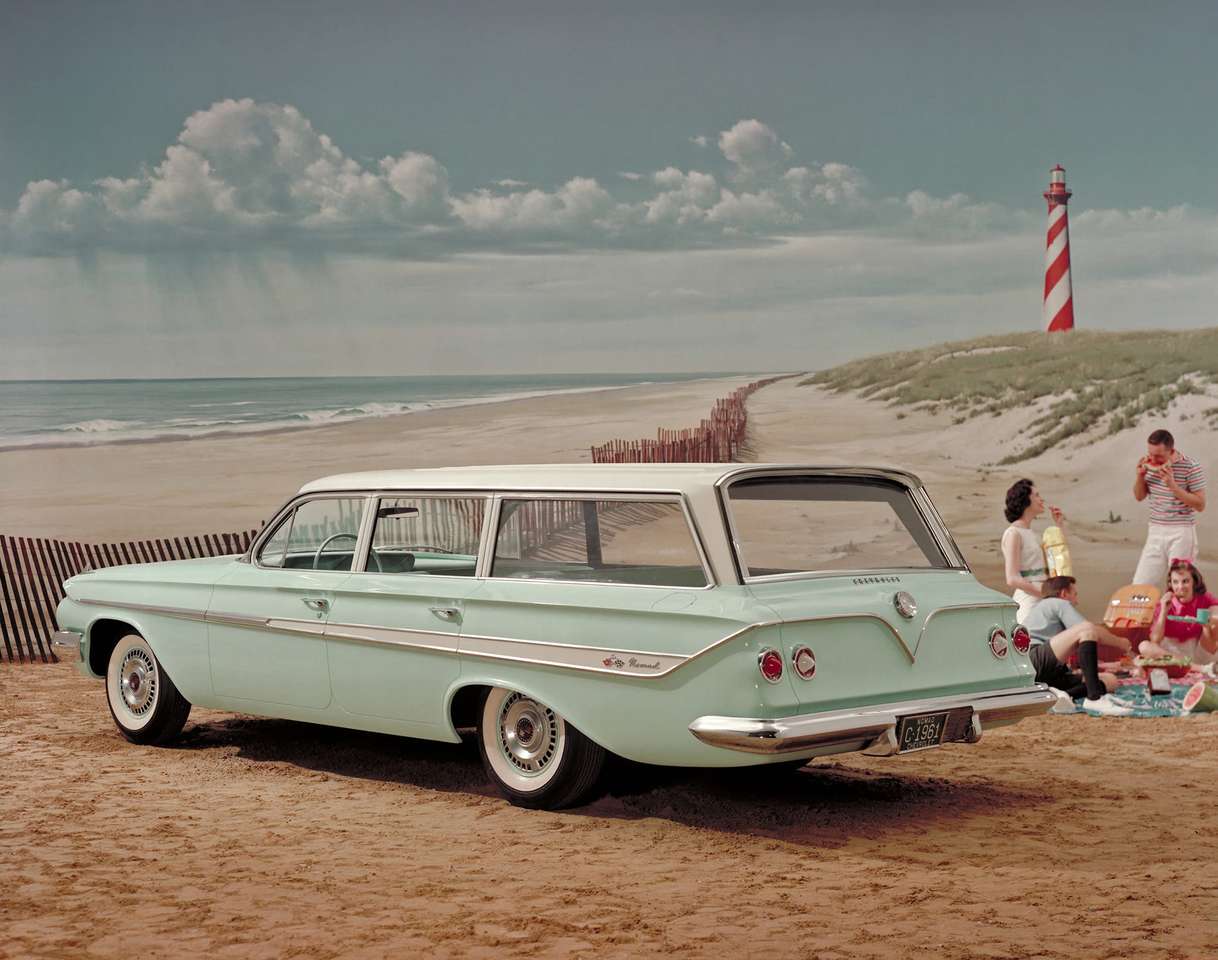 Chevrolet Nomad Station Wagon z roku 1961 online puzzle