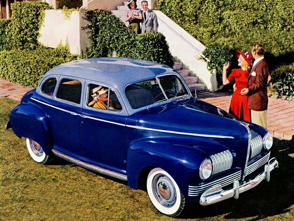 1941 Nash Ambassador 600 4-дверний седан пазл онлайн