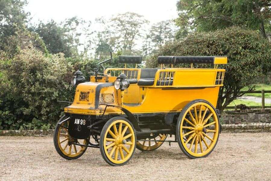 Auto Daimler Twin-Cilinder Wagon Jaar 1898 online puzzel