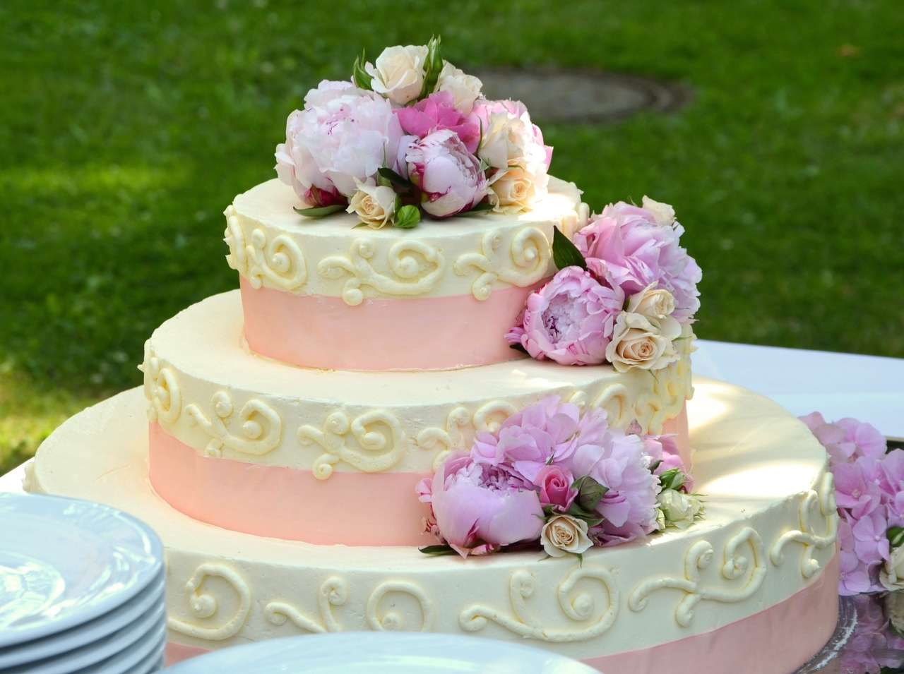 Γαμήλια τούρτα online παζλ
