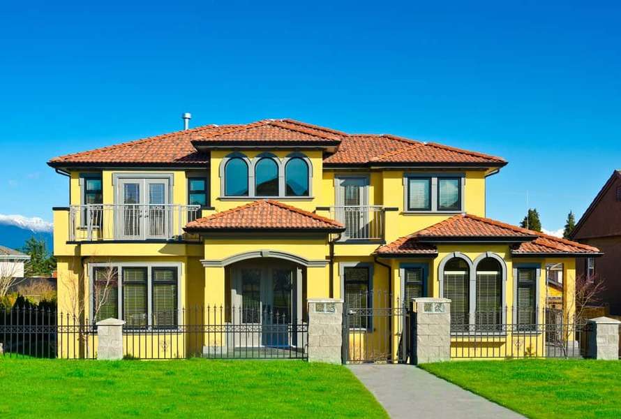 Mediterranean type house in Vancouver online puzzle