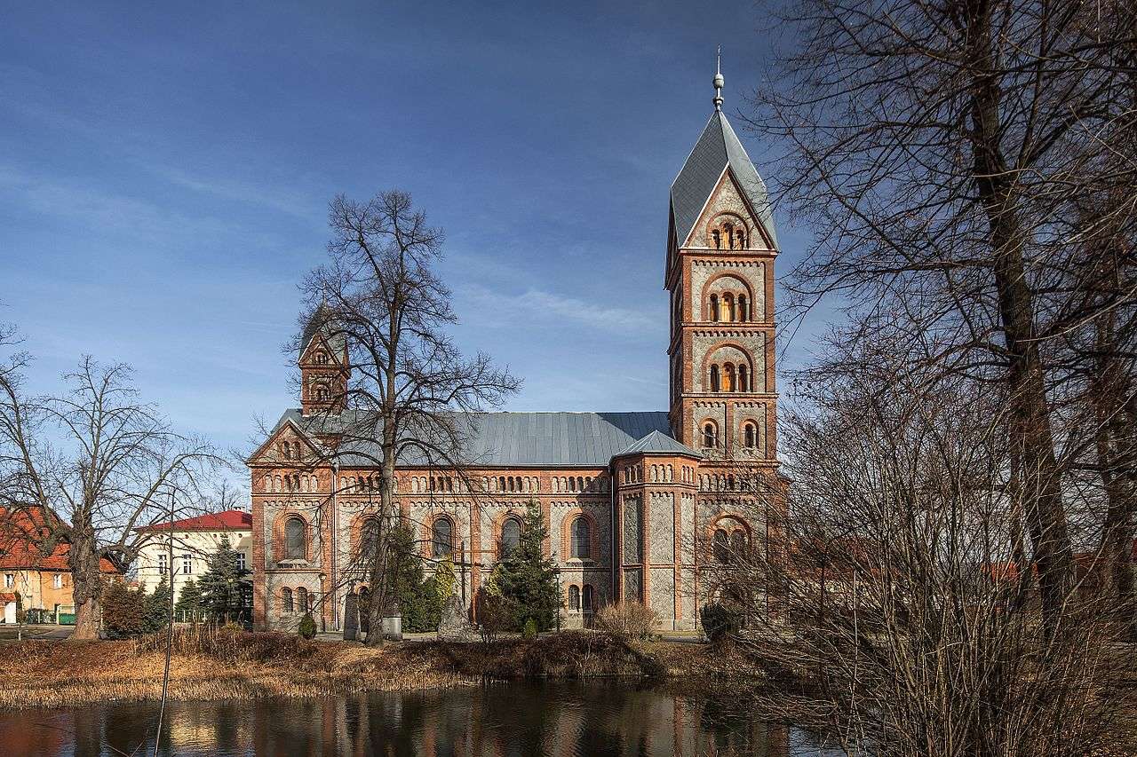 Roztoka - Église de St. Stanislas puzzle en ligne
