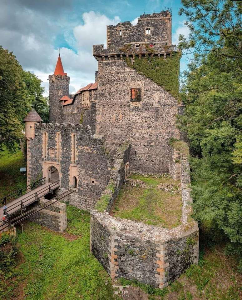 Château de Grodziec puzzle en ligne