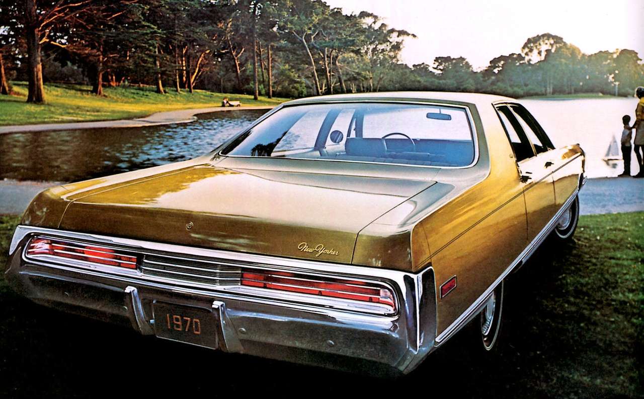 1970 Chrysler New Yorker Sedán de 4 puertas rompecabezas en línea