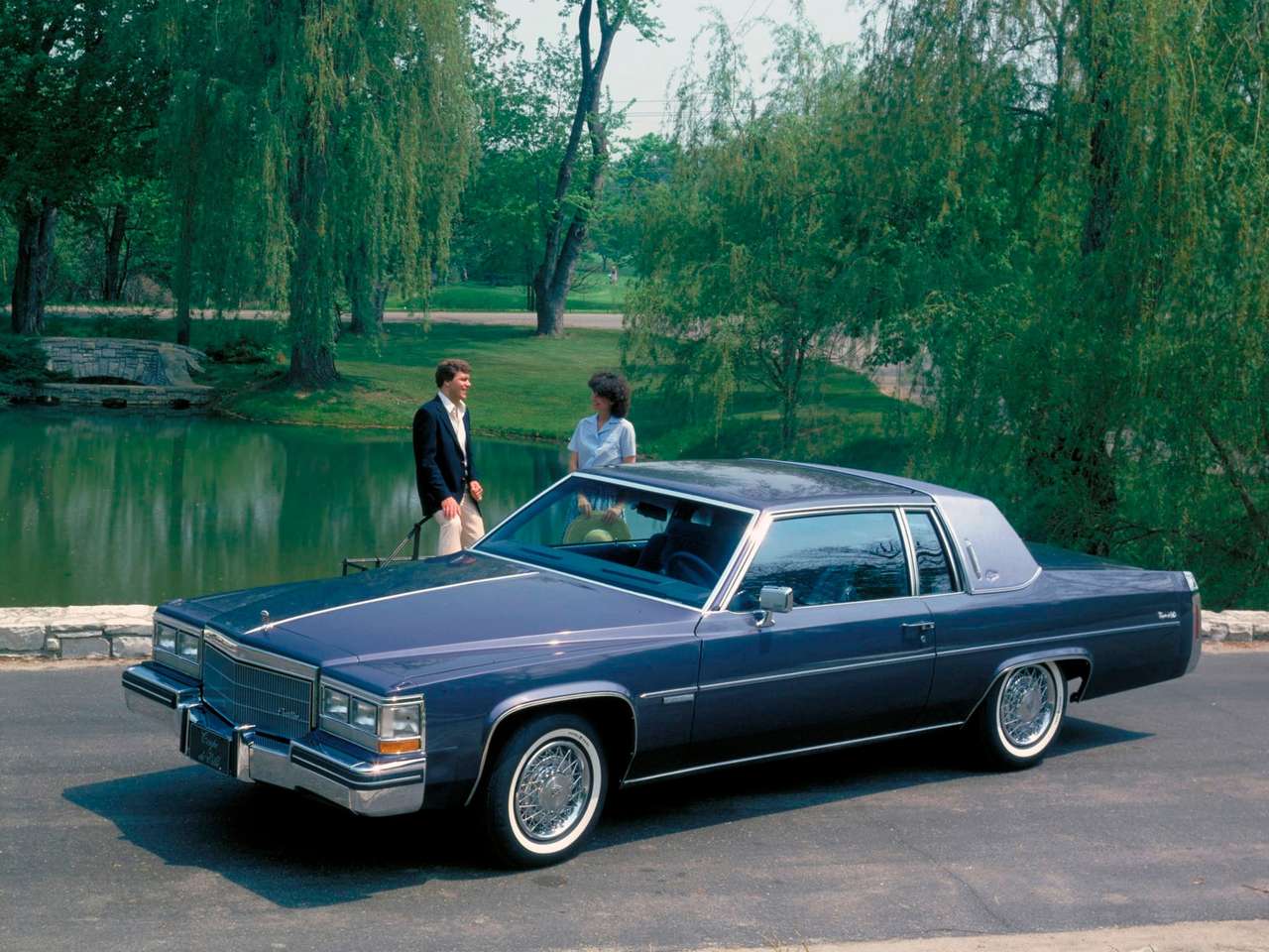 Cadillac Coupe de Ville d'Elegance del 1983 puzzle online