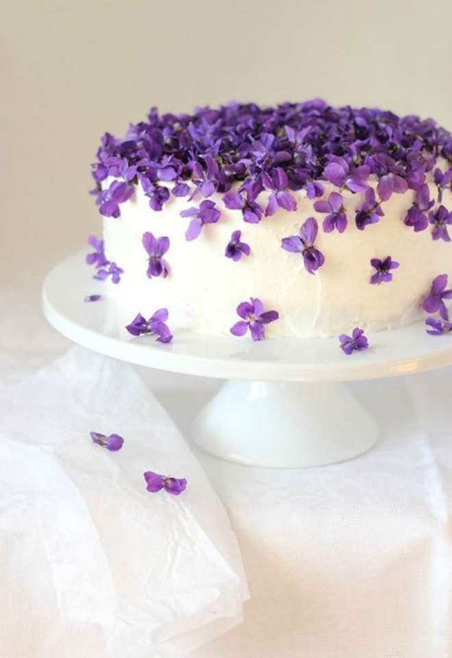 torta con flores comestibles - rompecabezas en línea