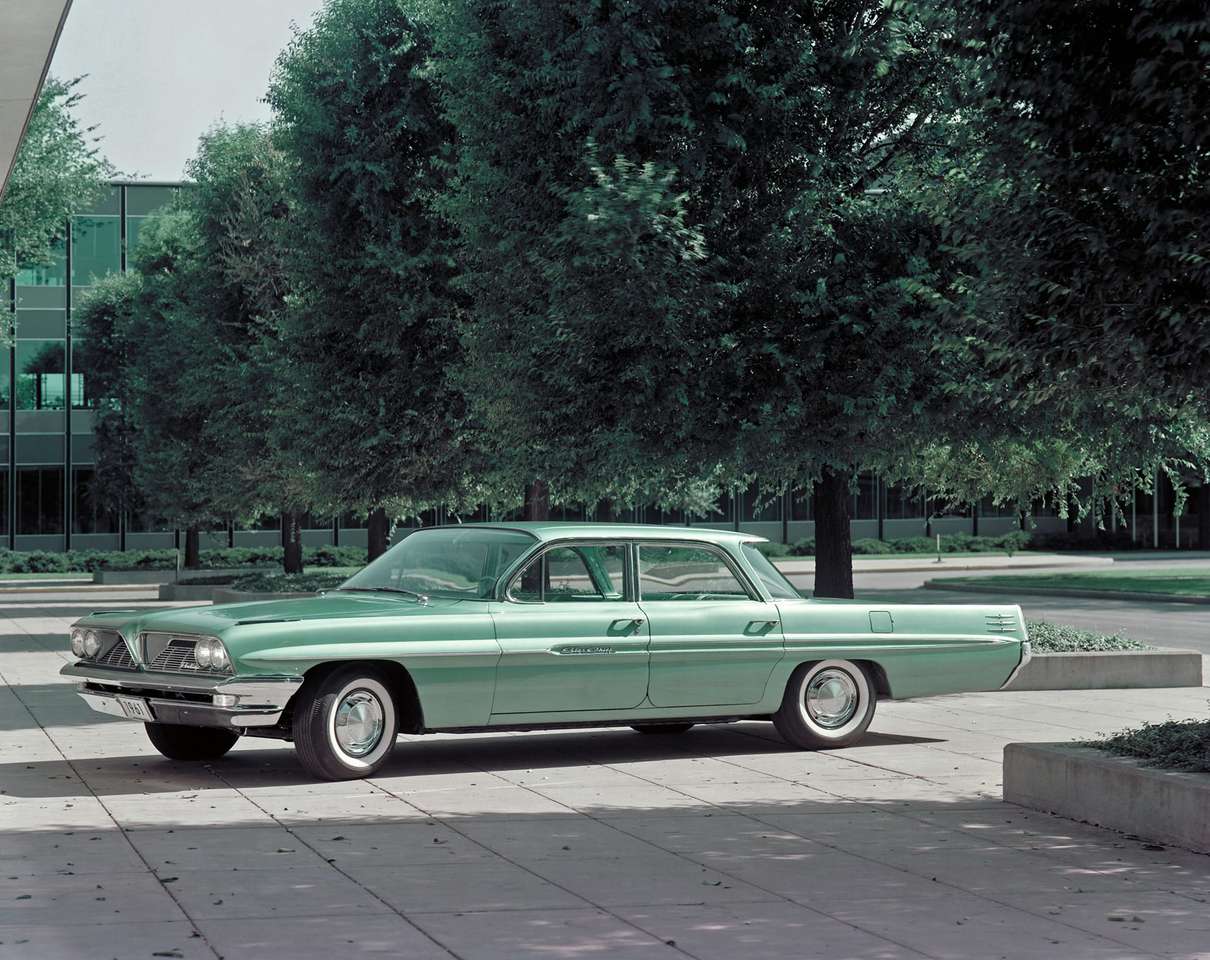 Главен седан Pontiac Star от 1961 г онлайн пъзел