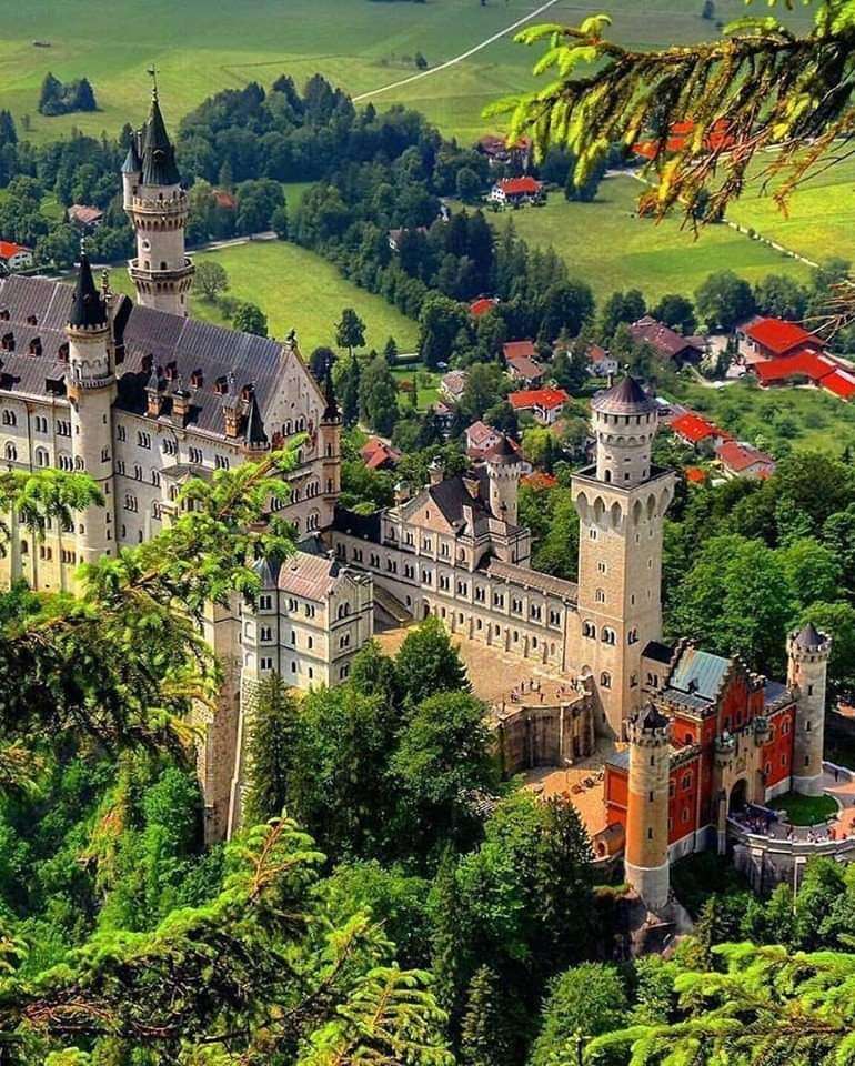 Castelul Neuschwanstein puzzle online