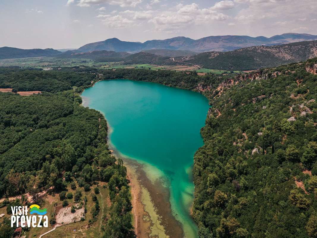 Озеро Зирос Греция пазл онлайн