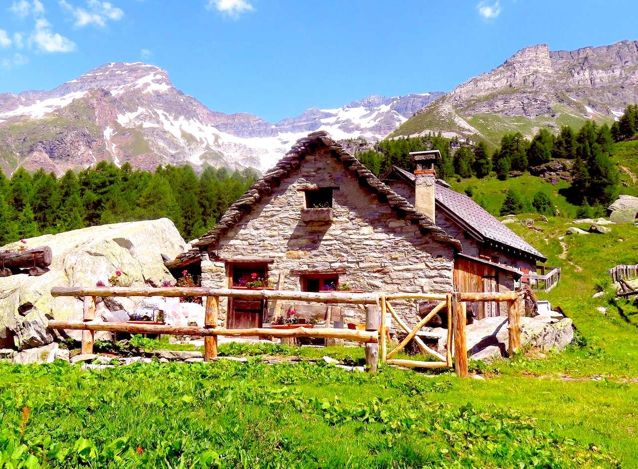 Дом в горах пазл онлайн