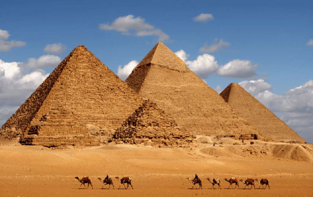 pyramider pussel på nätet