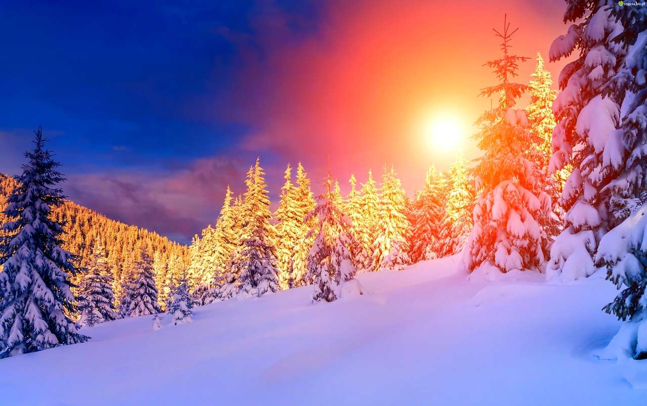 Ηλιοβασίλεμα σε ένα χειμερινό ένδυμα online παζλ