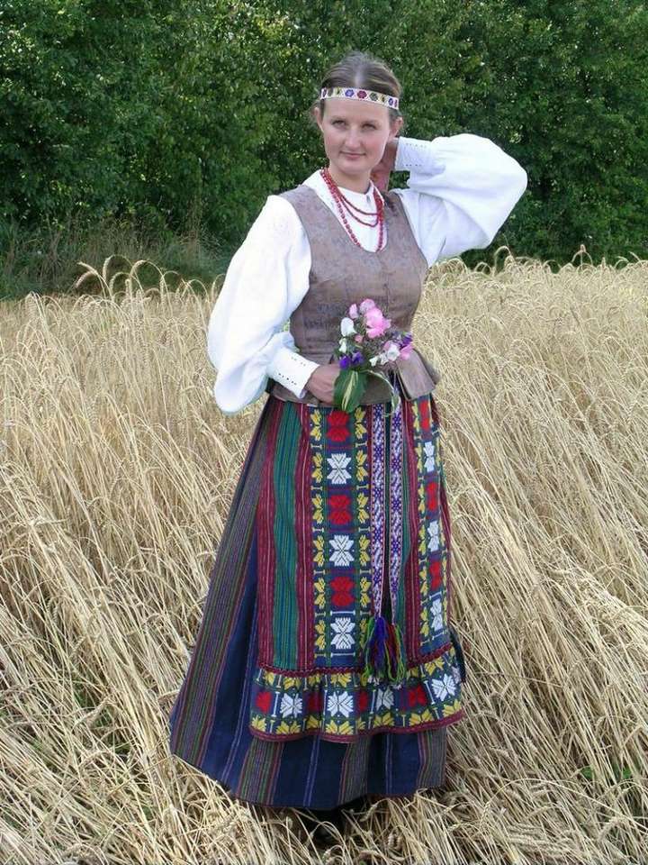 Lietuviška suknelė skládačky online