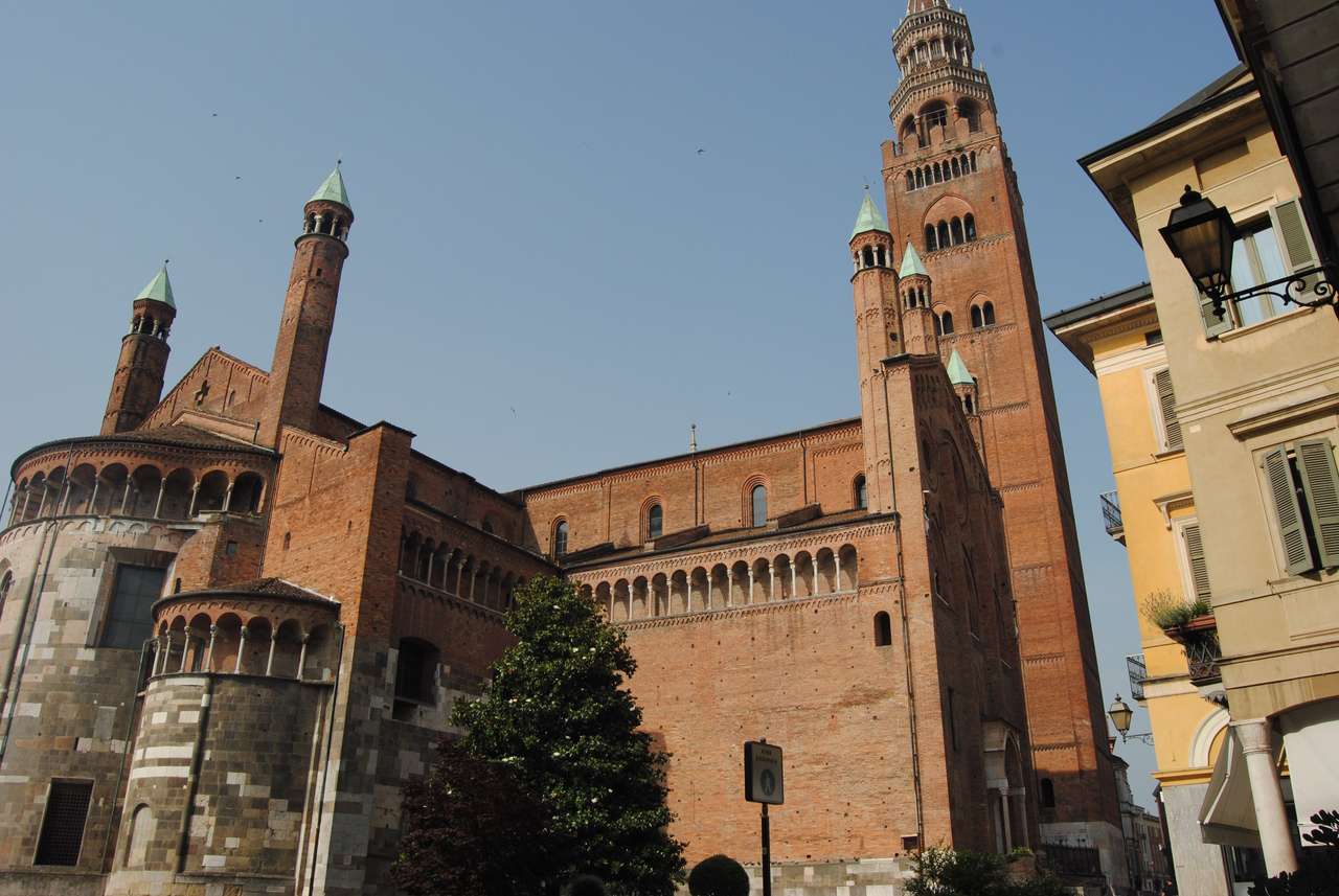 CREMONA - HISTORICAL CENTER online puzzle