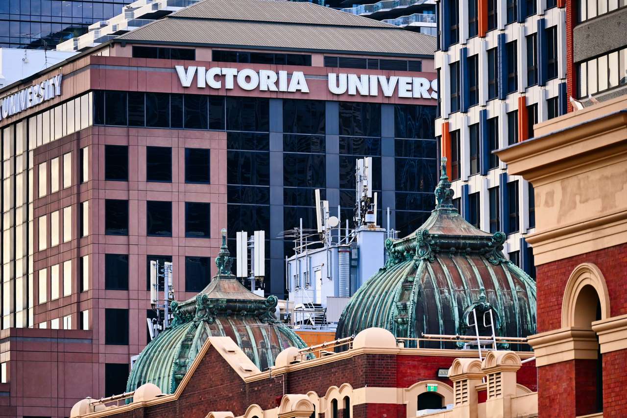 Victoria University, Flinders Lane, Melbourne jigsaw puzzle online