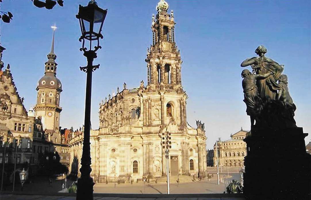 Dresdens domstolskyrka pussel på nätet